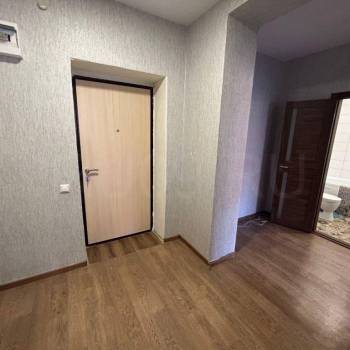 Продается 1-комнатная квартира, 42 м²