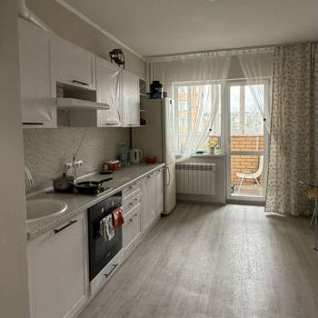 Сдается 1-комнатная квартира, 44 м²