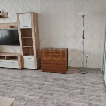 Продается 1-комнатная квартира, 33 м²