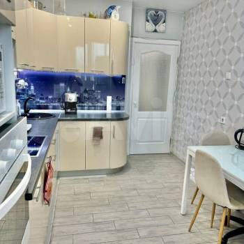 Продается 2-х комнатная квартира, 64 м²