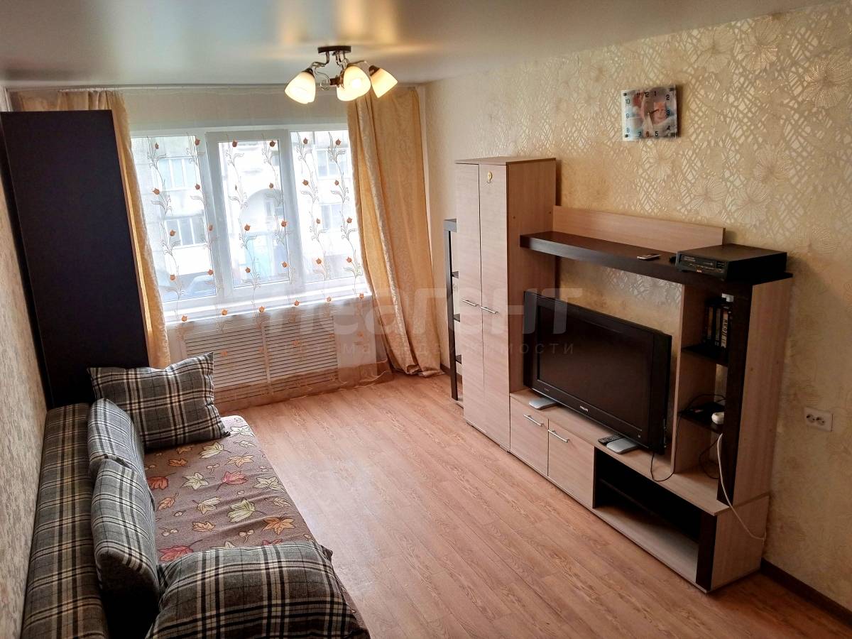 Продам 2-х ком. квартиру, с. Лоскутово (Гагарина)