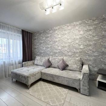 Продается 1-комнатная квартира, 40 м²