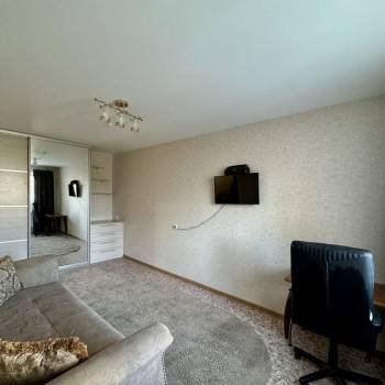 Продается 1-комнатная квартира, 35 м²