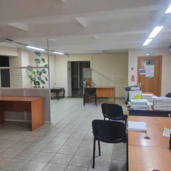 Сдается Нежилое помещение, 350 м²