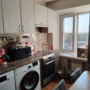 Сдается Многокомнатная квартира, 56 м²