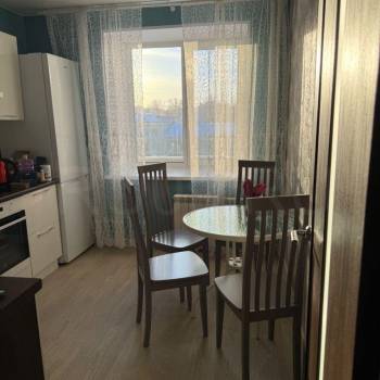 Продается 1-комнатная квартира, 42 м²