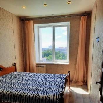 Сдается 1-комнатная квартира, 56 м²