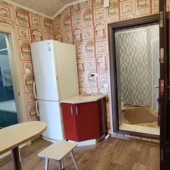 Сдается 2-х комнатная квартира, 42 м²