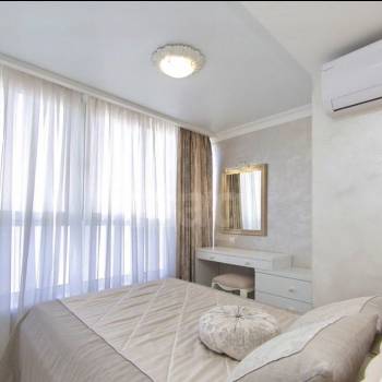 Продается 1-комнатная квартира, 40 м²