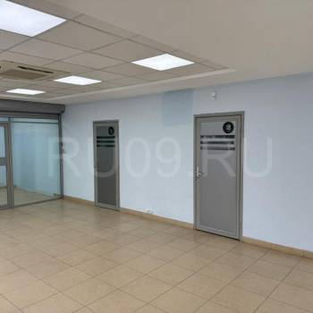 Сдается Нежилое помещение, 250 м²