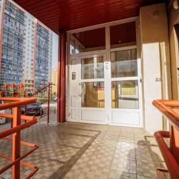 Продается 3-х комнатная квартира, 58 м²