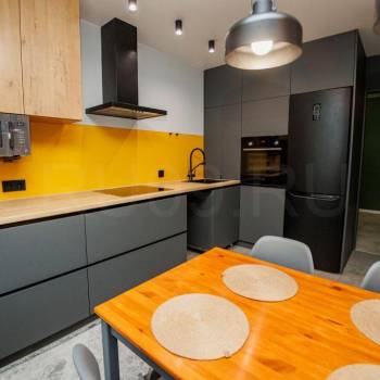 Продается 3-х комнатная квартира, 58 м²