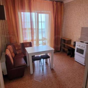 Сдается 1-комнатная квартира, 40 м²