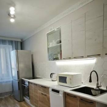 Сдается 2-х комнатная квартира, 60 м²