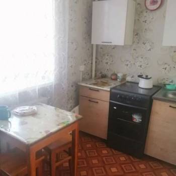 Продается 1-комнатная квартира, 40 м²