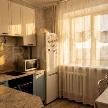 Продается 1-комнатная квартира, 37 м²