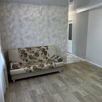 Сдается 2-х комнатная квартира, 40 м²