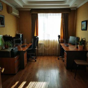 Продается Многокомнатная квартира, 128 м²