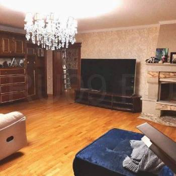 Продается Многокомнатная квартира, 155 м²