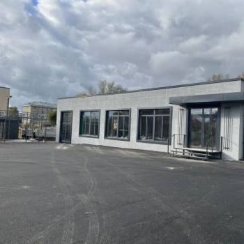 Сдается Нежилое помещение, 250 м²