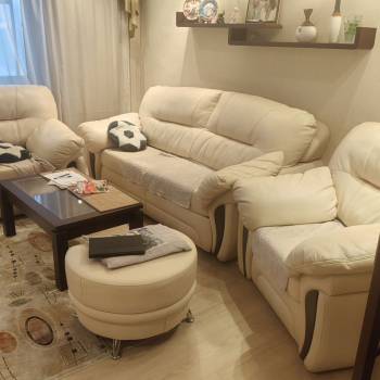 Продается Многокомнатная квартира, 77 м²