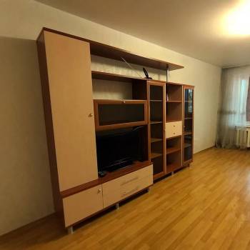 Сдается 2-х комнатная квартира, 76 м²