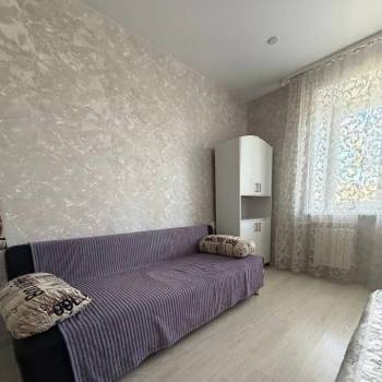 Продается 1-комнатная квартира, 32 м²