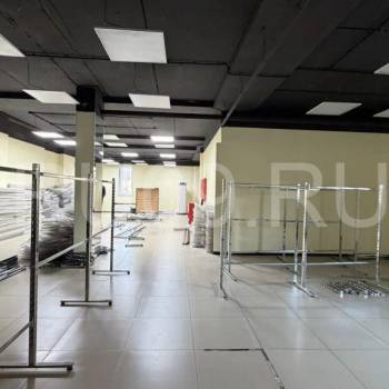 Сдается Нежилое помещение, 495 м²