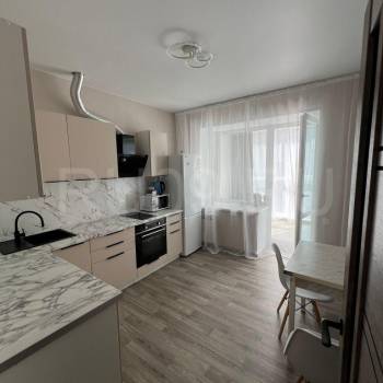 Сдается 2-х комнатная квартира, 60 м²