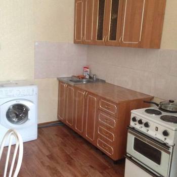 Сдается 1-комнатная квартира, 37 м²