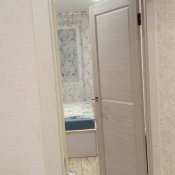 Продается 1-комнатная квартира, 75,6 м²