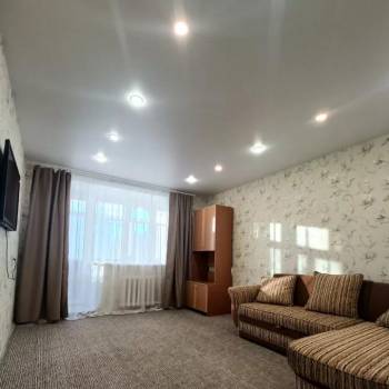 Сдается Многокомнатная квартира, 60 м²