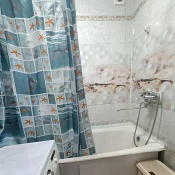 Сдается Многокомнатная квартира, 60 м²