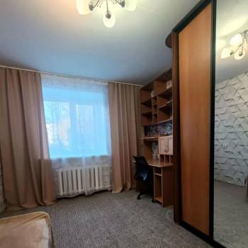 Сдается Многокомнатная квартира, 60 м²