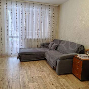 Сдается 1-комнатная квартира, 38 м²