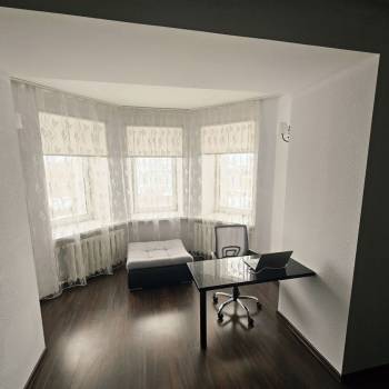 Сдается 2-х комнатная квартира, 79,8 м²