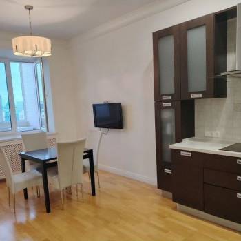 Продается 2-х комнатная квартира, 60 м²