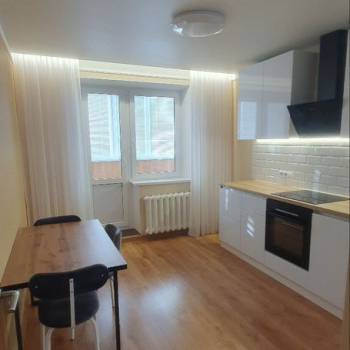 Продается 1-комнатная квартира, 45,6 м²