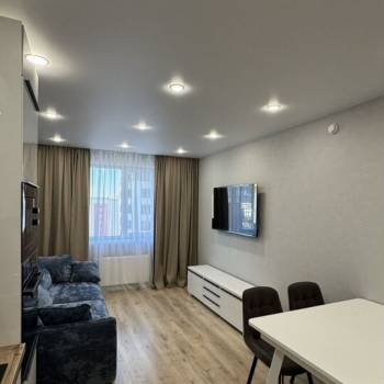 Сдается 1-комнатная квартира, 47 м²