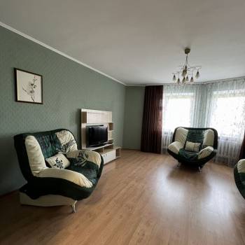 Сдается 2-х комнатная квартира, 80 м²