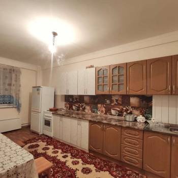 Сдается Многокомнатная квартира, 100 м²
