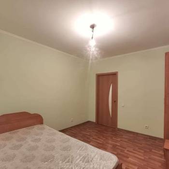 Сдается Многокомнатная квартира, 100 м²