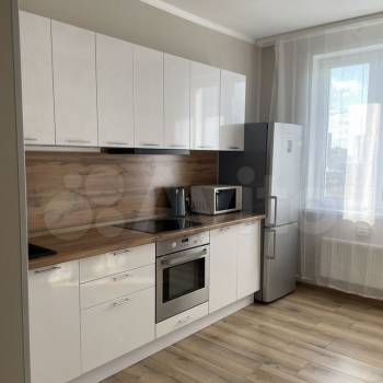 Сдается 1-комнатная квартира, 37 м²
