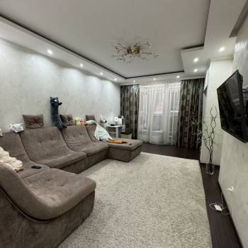 Продается 1-комнатная квартира, 52 м²