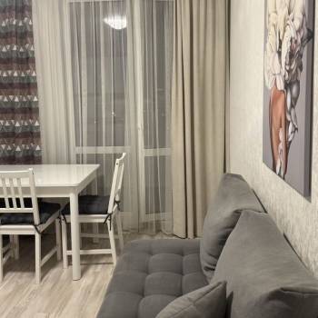 Сдается 1-комнатная квартира, 40 м²