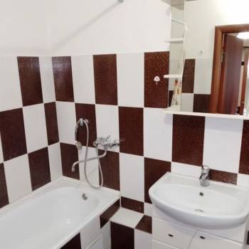 Сдается 1-комнатная квартира, 42 м²
