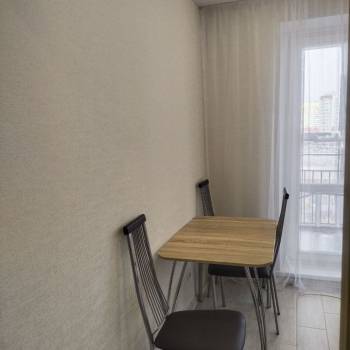 Сдается 1-комнатная квартира, 39 м²