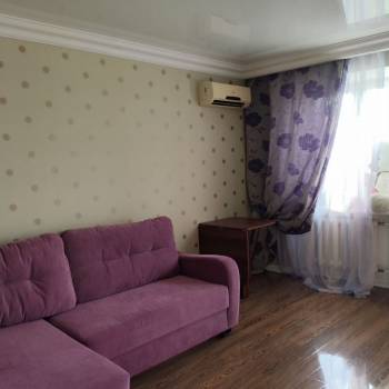 Продается 1-комнатная квартира, 40,7 м²