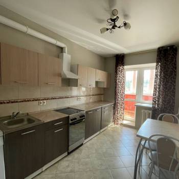 Продается 1-комнатная квартира, 40 м²
