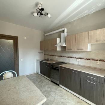 Продается 1-комнатная квартира, 40 м²